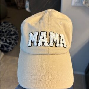Mama hat